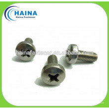 DIN7985 Cross recessed pan head screws